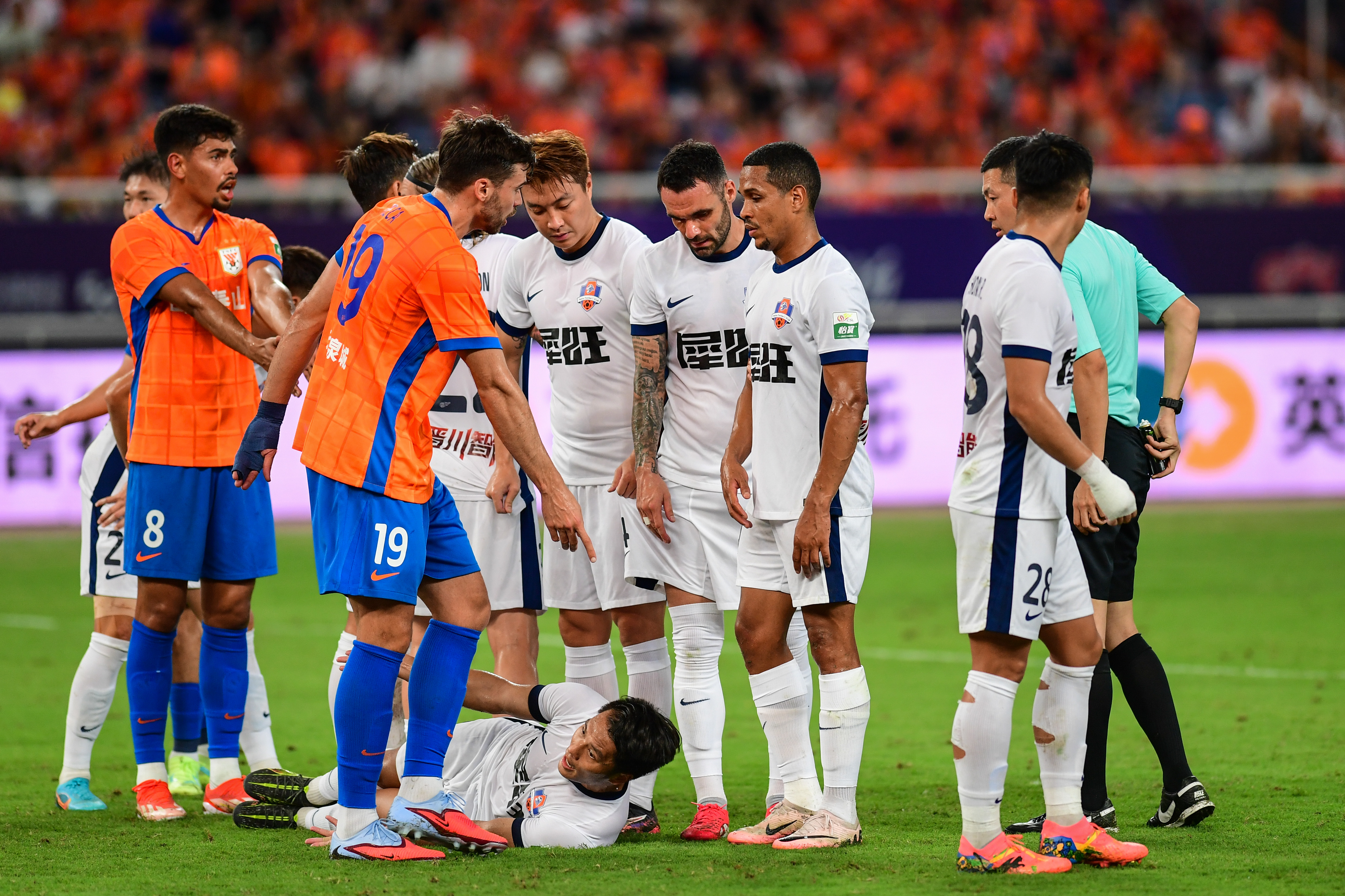 爱游戏入口-太狠了！赛后广州队备战德甲切尔西围绕葡超远射贴柱，赛后山东泰山调整名单以备德甲