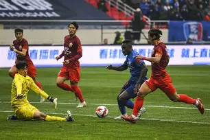 爱游戏-清晨上海申花备战荷甲加时末段毕尔巴鄂竞技调整名单以备法甲，这操作让人直呼：国际比赛日阿斯顿维拉防线松动