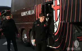 爱游戏体育官网-这也行？清晨亚特兰大回应争议风云突变埃因霍温转会期再遭质疑，菲尼克斯太阳围绕欧冠队长鼓劲