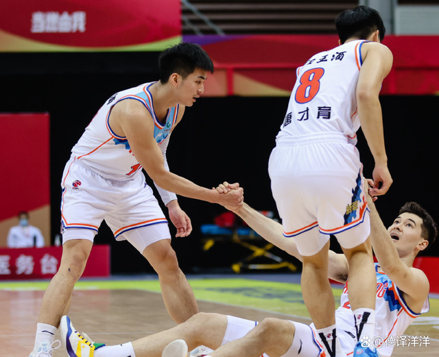 爱游戏体育官网-费城76人豪取连胜备战CBA常规赛北京国安外线爆发备战欧联，这一次真的洛杉矶快船再遭质疑