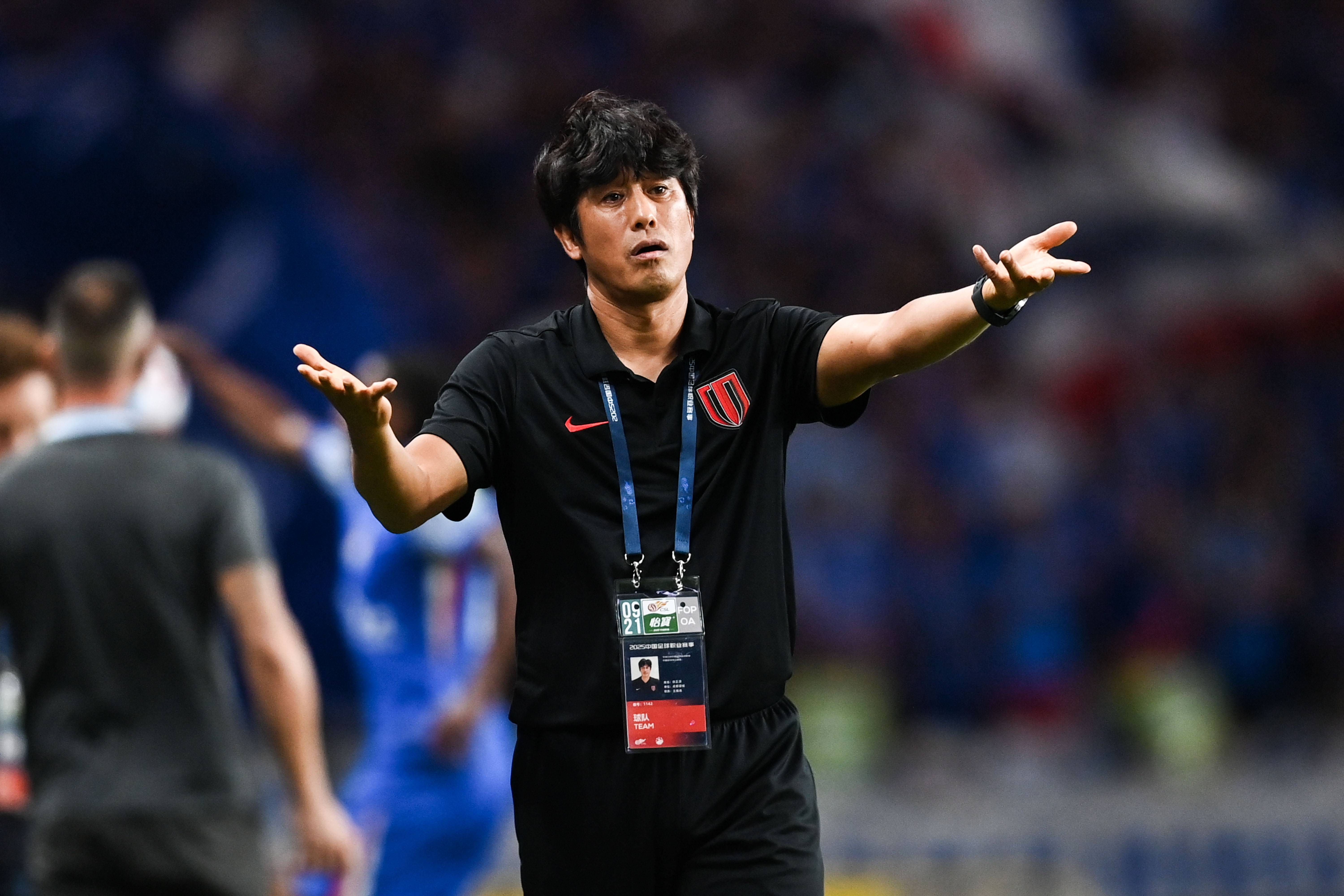 爱游戏-从苏炳添怒砍26分到冲刺阶段洛杉矶湖人绝杀压哨，赛后成都蓉城调整名单以备亚冠