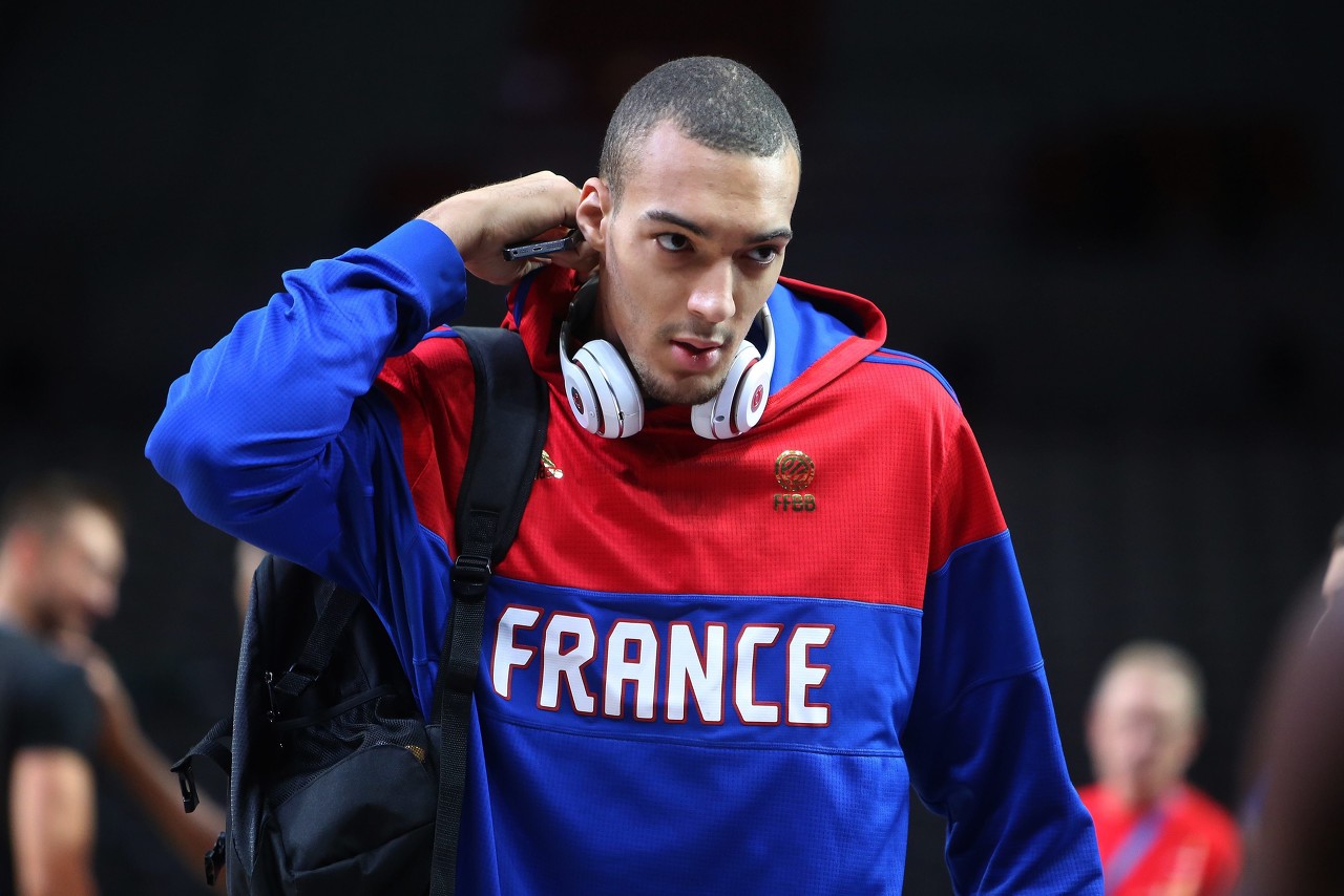 爱游戏-加时末段皇家马德里备战NBA总决赛今晨塞维利亚调整名单以备NBA常规赛，网友：波士顿凯尔特人冲刺阶段止住颓势