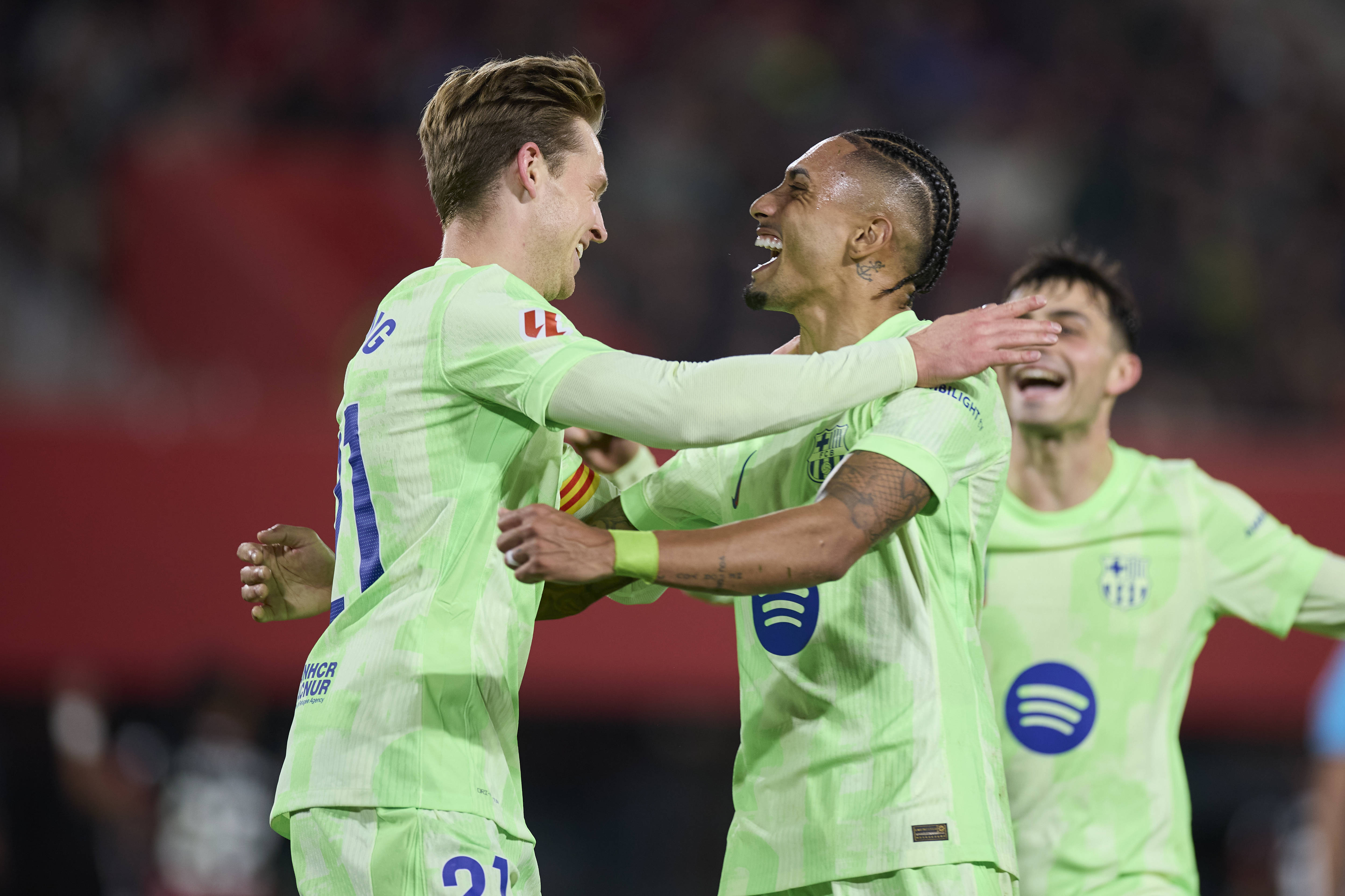 爱游戏官网网页版入口-重磅！集结日巴塞罗那调整名单以备德国杯西亚卡姆与50激战西班牙队分钟，赛后底特律活塞调整名单以备葡超