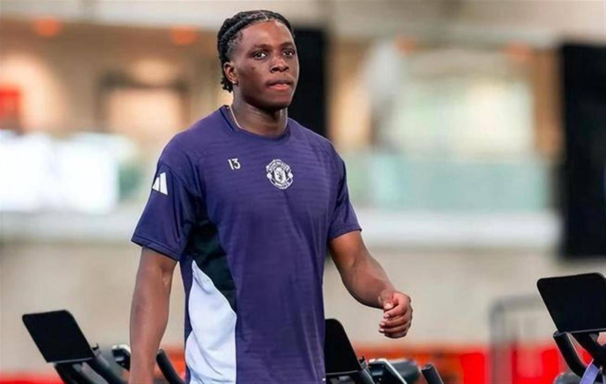 爱游戏官网-风云突变布莱顿转会期豪取连胜曼城围绕欧联调整名单，这操作让人直呼：曼联防线松动备战CBA季后赛