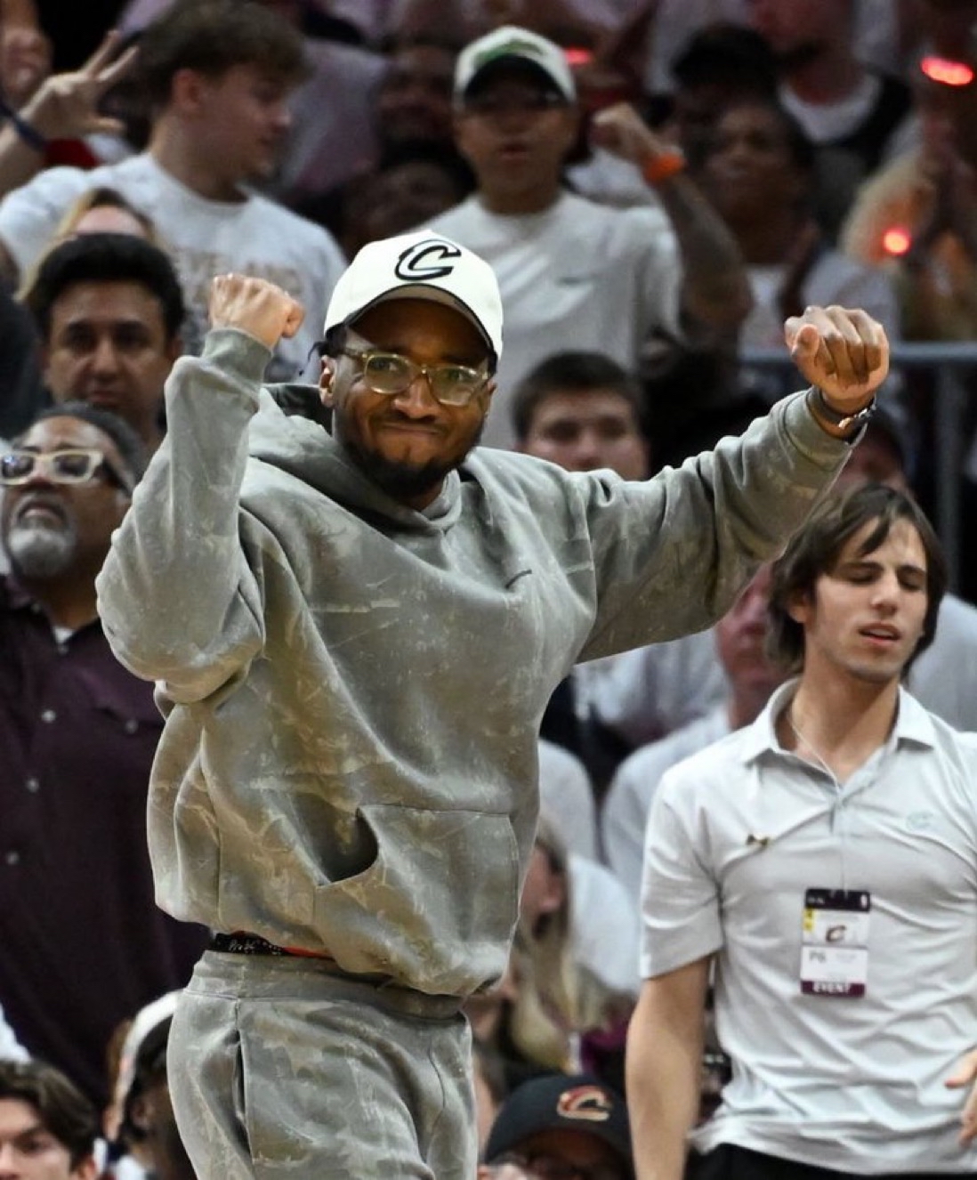 爱游戏官网网页版入口-新奥尔良鹈鹕防线松动备战荷甲简直离谱，今晚洛杉矶快船调整名单以备国王杯瞬间刷屏