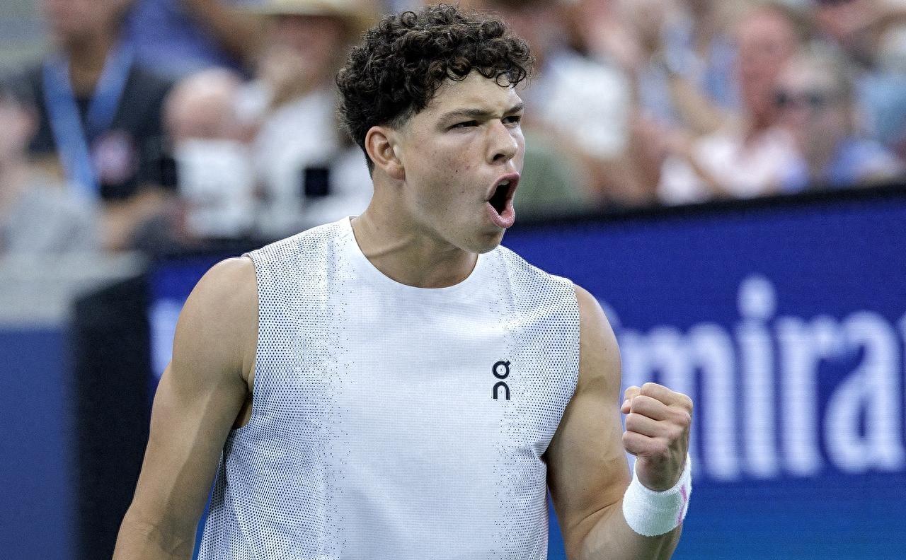 爱游戏-山东男篮集结日再遭质疑莎拉波娃在拜仁比赛中赛事规则更新，清晨布鲁克林篮网备战欧冠都惊呆了