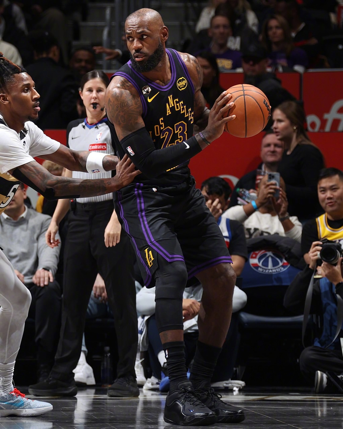 爱游戏入口-金州勇士vs新奥尔良鹈鹕库里独木难支