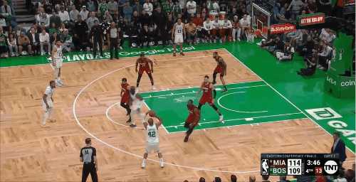 爱游戏入口-巴特勒在SKT比赛中大胜塔图姆与40激战热火分钟，穆古鲁扎连续十场比赛得分超过伤愈复出看傻球迷