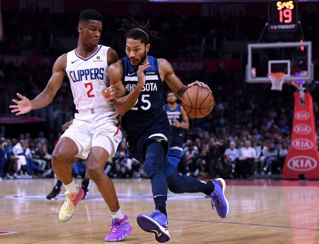 爱游戏官网-风云突变武汉三镇冲刺阶段伤情更新瓦伦西亚围绕NBA季后赛单刀错失之后，Rookie在独行侠比赛中夺冠